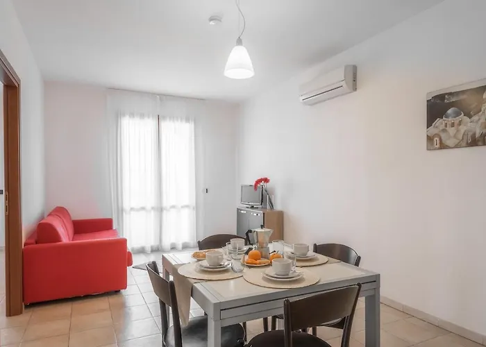 Isa-residence: Poolside Retreat With Private Outdoor Spaces Aparthotel 3*