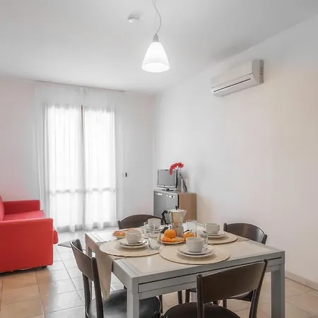 Isa-residence With Swimming-pool In Villasimius, With Air Conditioning And Private Outdoor Space Aparthotel *