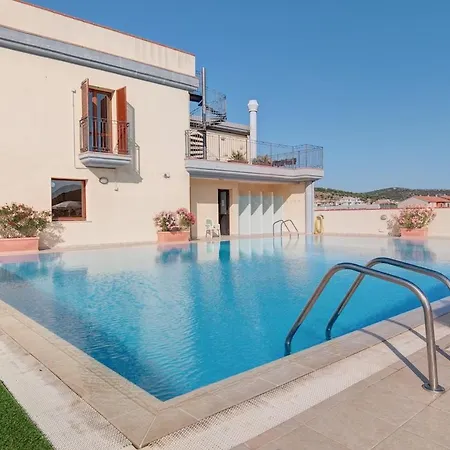 Isa-residence With Swimming-pool In Villasimius, With Air Conditioning And Private Outdoor Space
