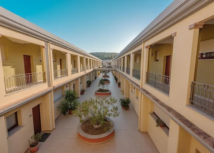 Hotel apartamentowy Isa-residence With Swimming-pool In Villasimius, With Air Conditioning And Private Outdoor Space 3*