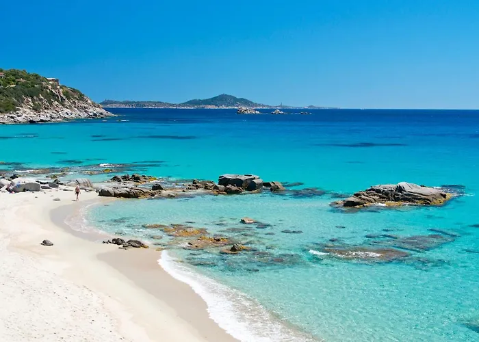 Hotel apartamentowy Isa-residence With Swimming-pool In Villasimius, With Air Conditioning And Private Outdoor Space